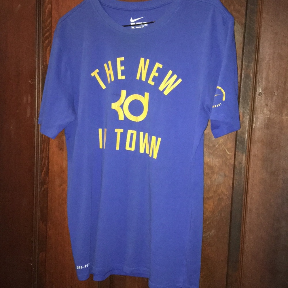 nike tee
